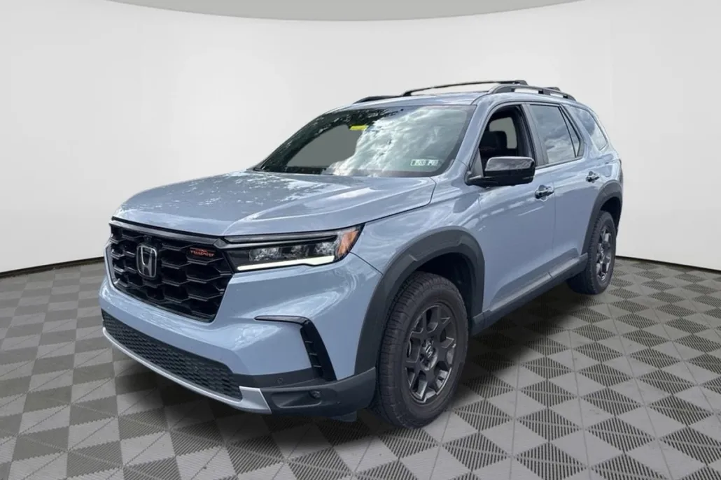 2024 Honda Pilot TrailSport photo 1