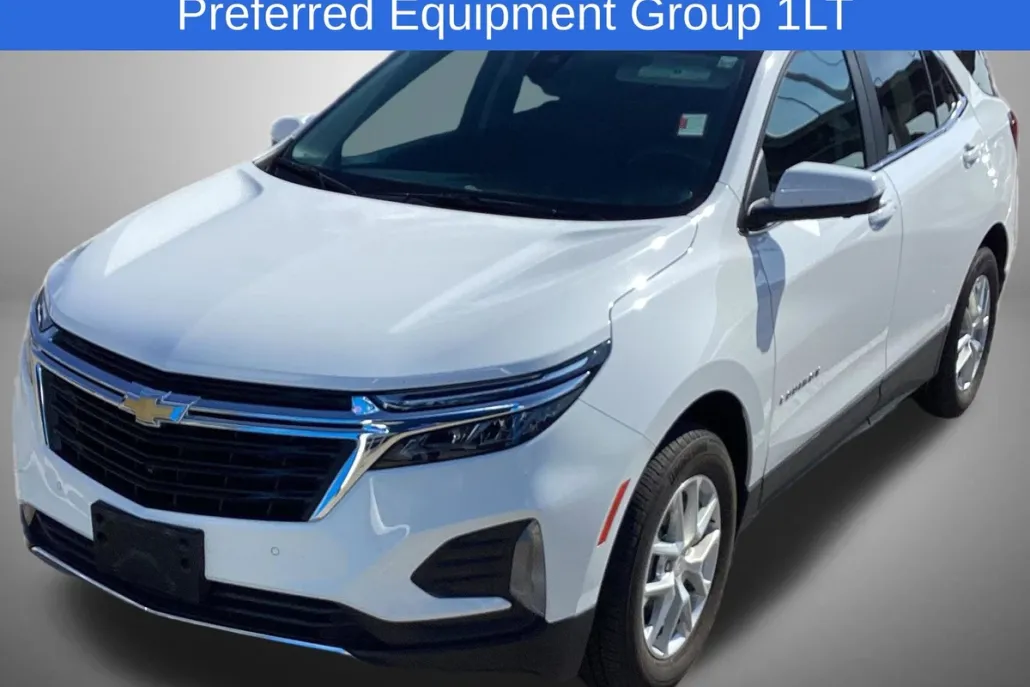2024 Chevrolet Equinox LT photo 1