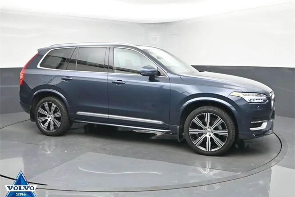 2023 Volvo XC90 Ultimate photo 1
