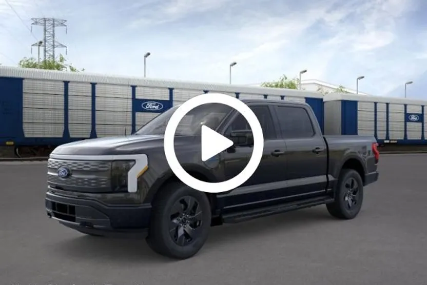 2025 Ford F-150 Lightning Lariat photo 1