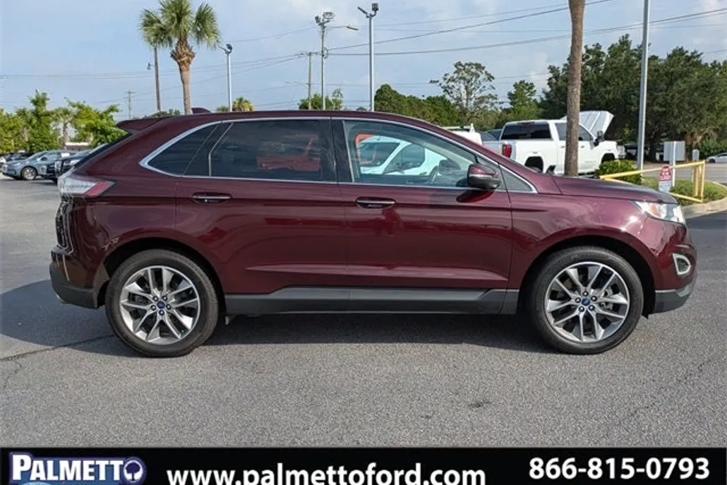 2018 Ford Edge Titanium photo 1