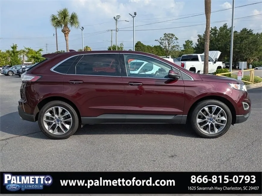 2018 Ford Edge Titanium photo 1