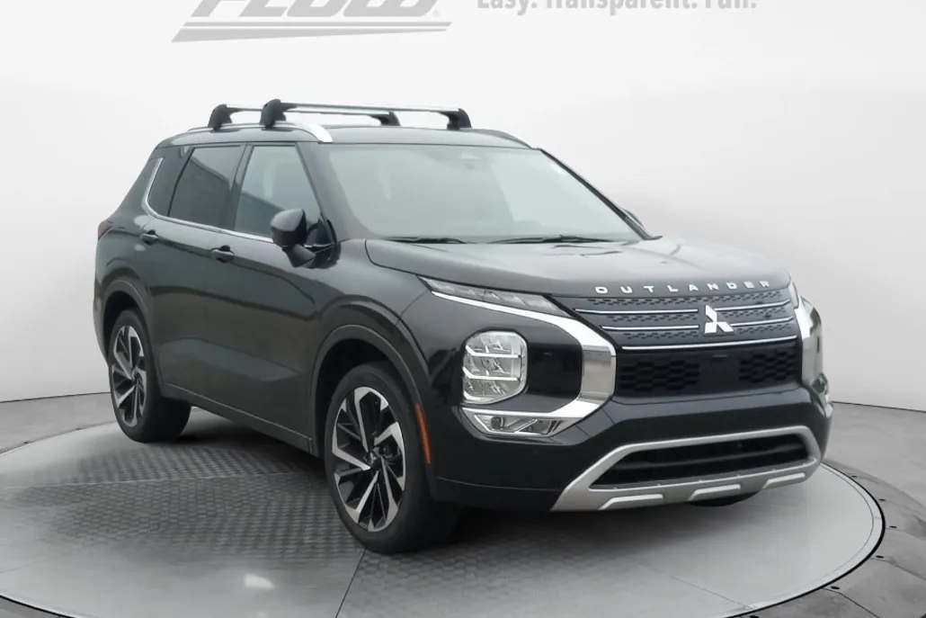 2022 Mitsubishi Outlander SEL 2.5 S-AWC photo 1