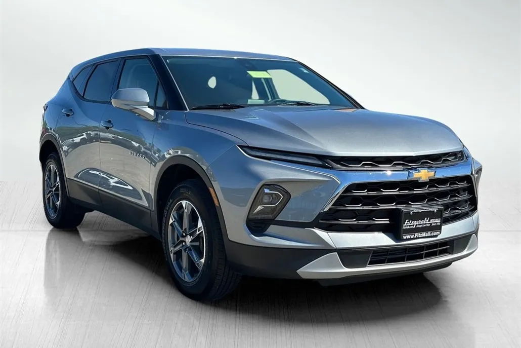 2025 Chevrolet Blazer 2LT photo 1