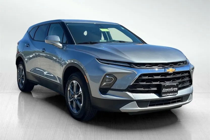 2025 Chevrolet Blazer 2LT photo 1