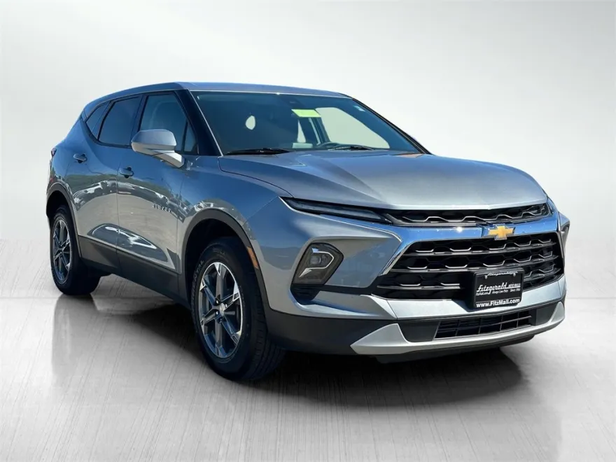 2025 Chevrolet Blazer 2LT photo 1