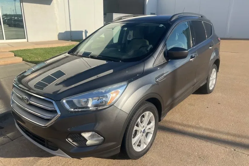 2018 Ford Escape SE photo 1