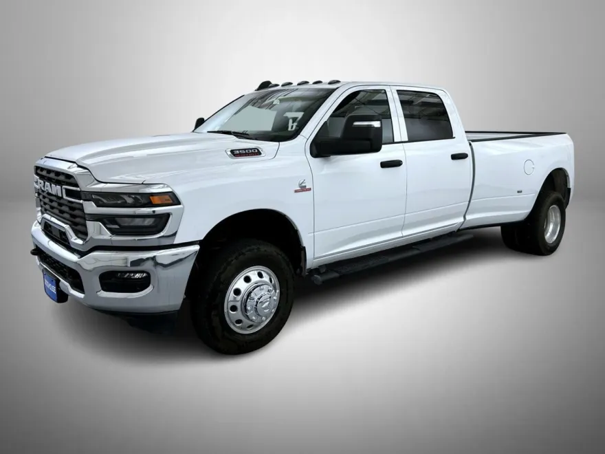 2025 Ram 3500 Tradesman photo 1