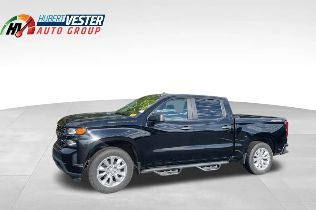 2022 Chevrolet Silverado 1500 Custom photo 1