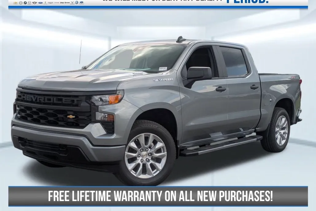 2025 Chevrolet Silverado 1500 Custom photo 1