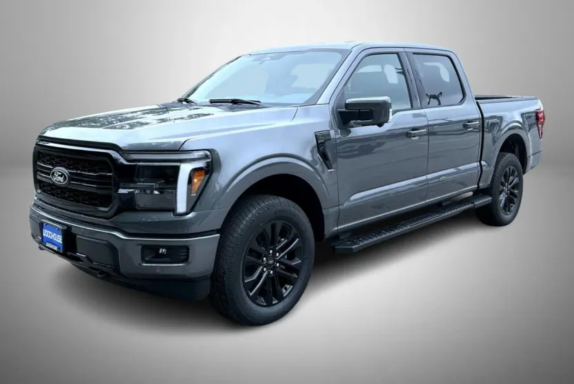 2025 Ford F-150 Lariat photo 1