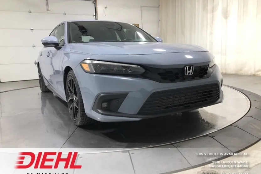 2022 Honda Civic Hatchback Sport Touring photo 1