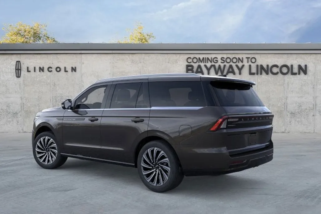 2025 Lincoln Navigator Black Label photo 1