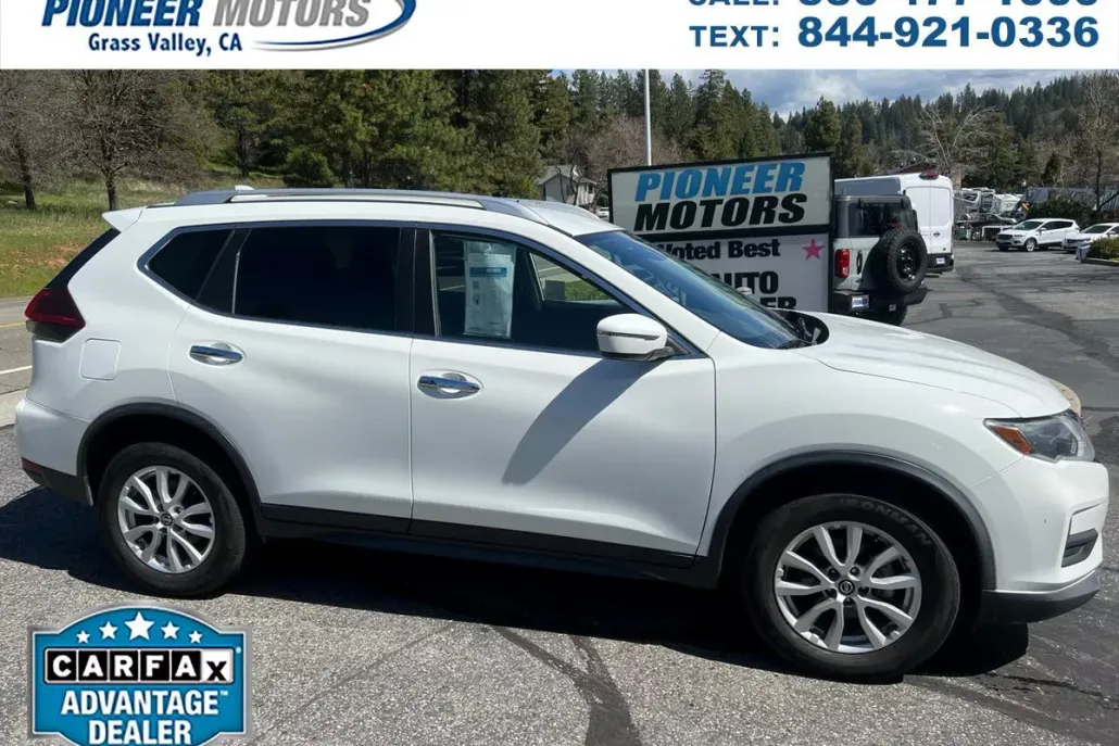 2019 Nissan Rogue AWD SV photo 1