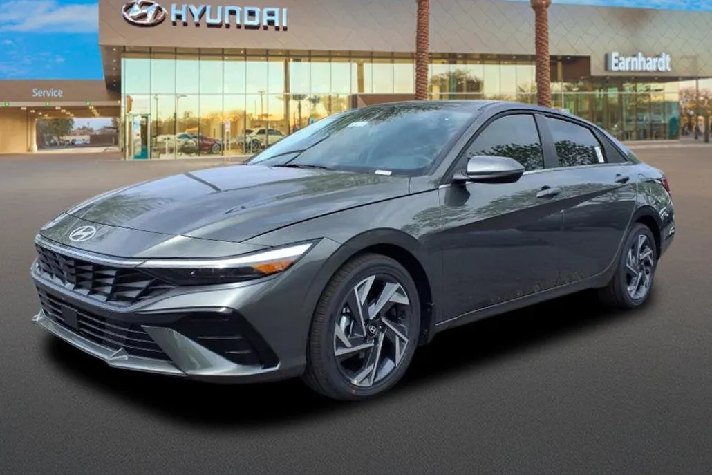 2025 Hyundai Elantra Limited photo 1