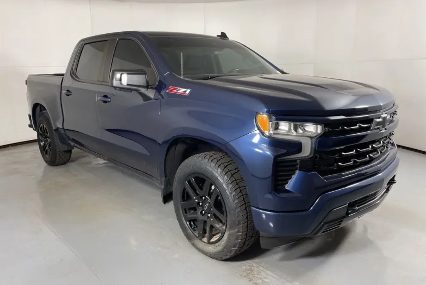 2023 Chevrolet Silverado 1500 RST photo 1
