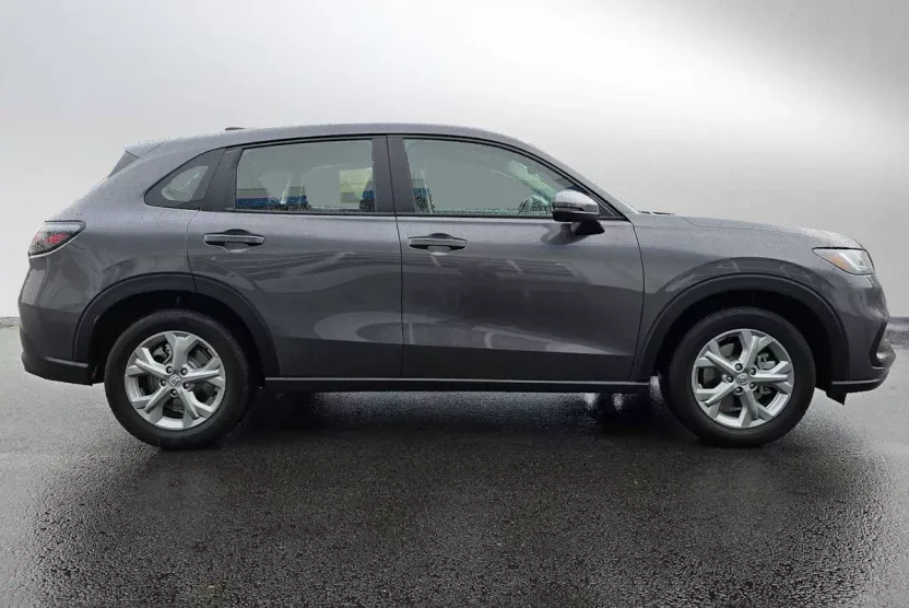 2025 Honda HR-V LX photo 1