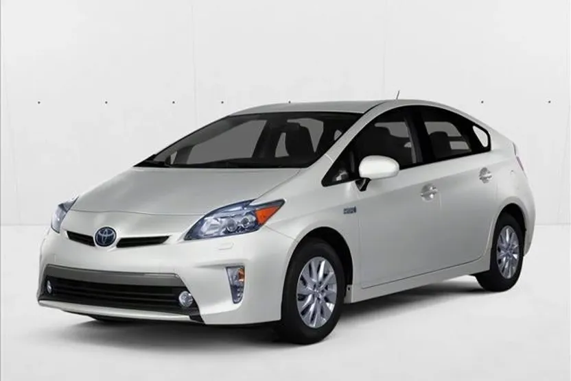 2012 Toyota Prius Plug-in Advanced photo 1