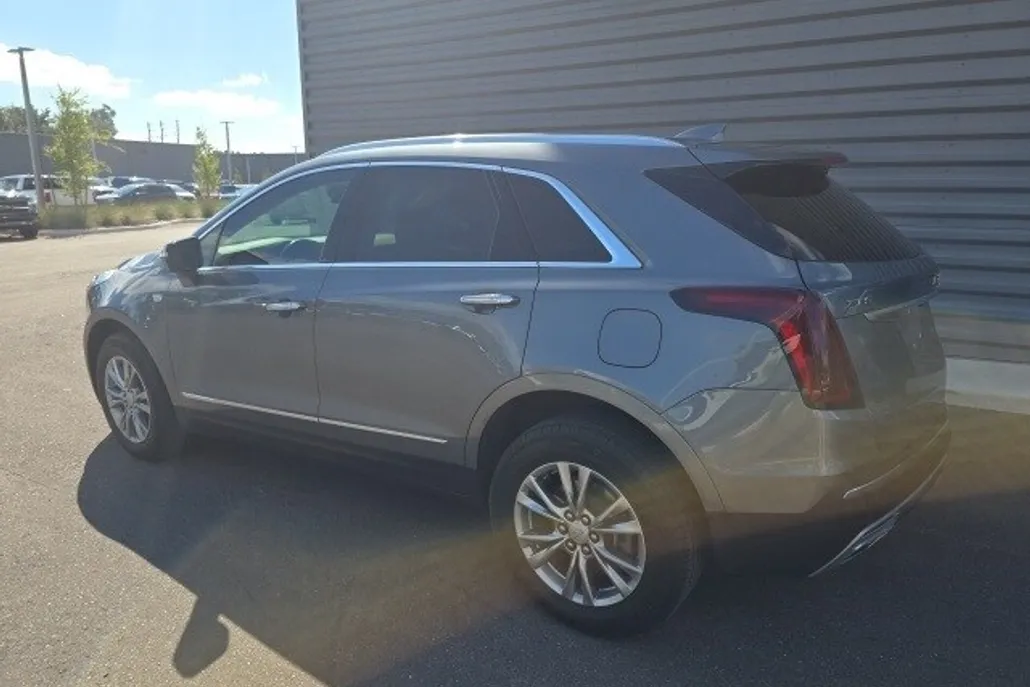 2021 Cadillac XT5 Premium Luxury photo 1