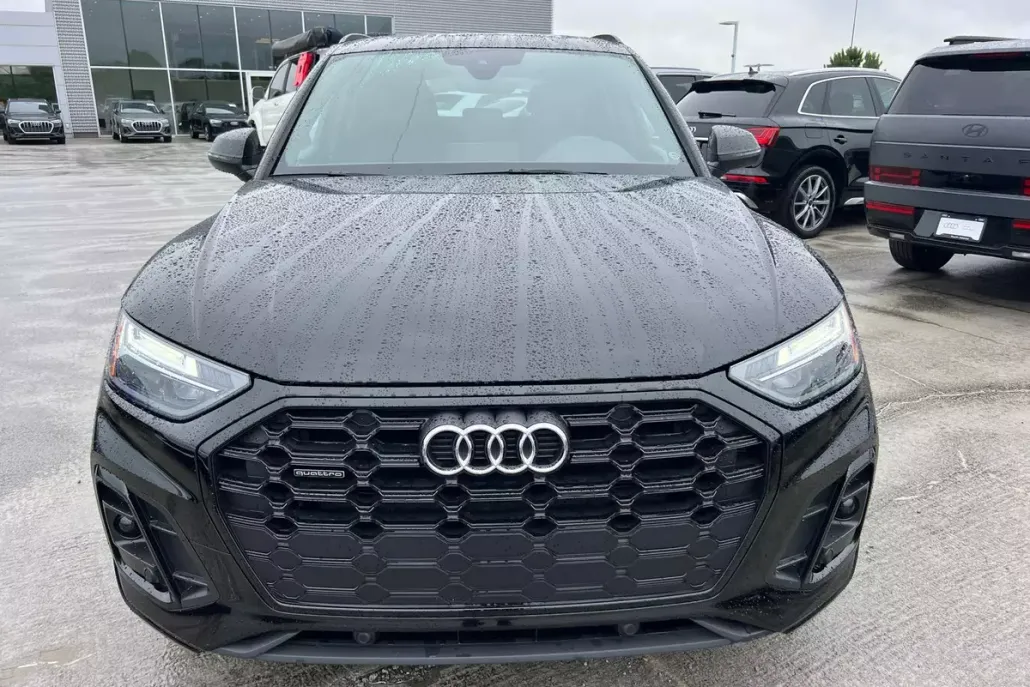 2025 Audi Q5 S line Premium photo 1