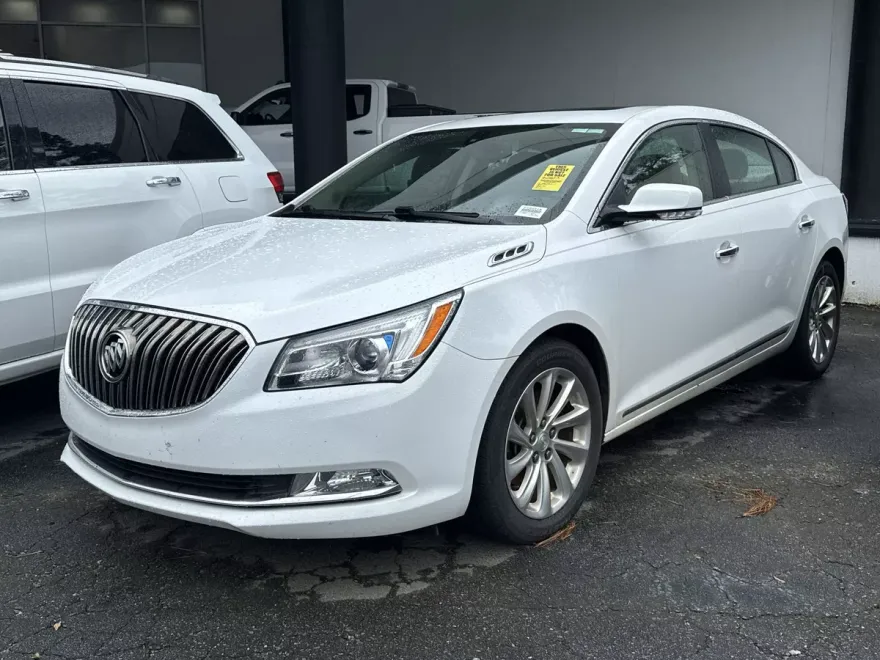 2016 Buick LaCrosse Leather photo 1