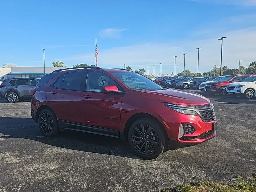 2023 Chevrolet Equinox RS photo 1