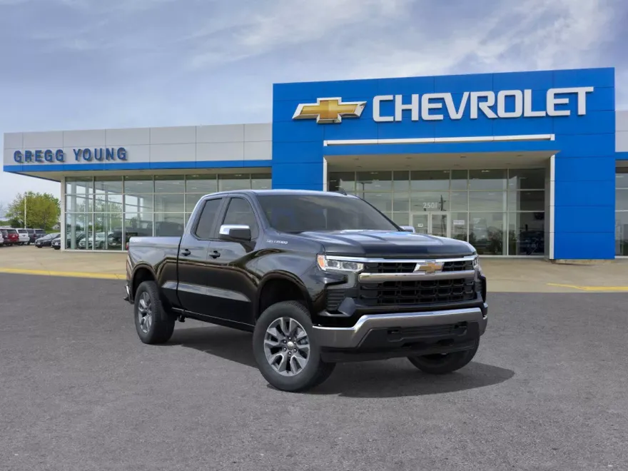 2025 Chevrolet Silverado 1500 LT photo 1