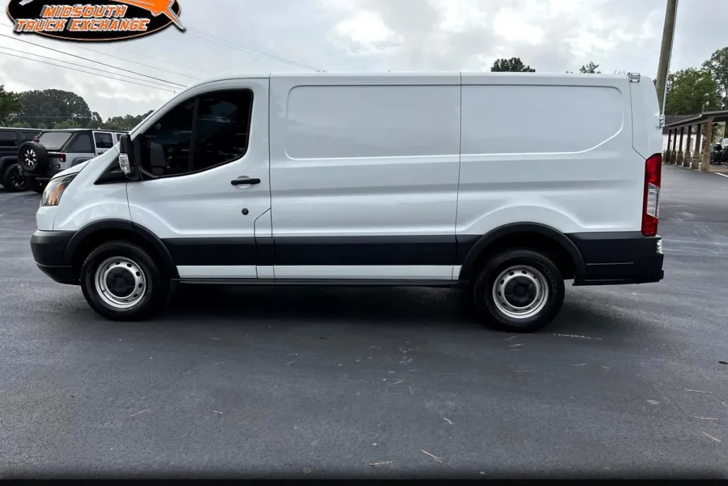 2018 Ford Transit photo 1