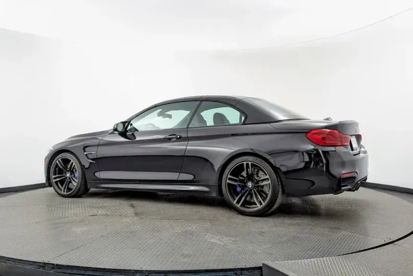 2018 Bmw M4 Convertible photo 1
