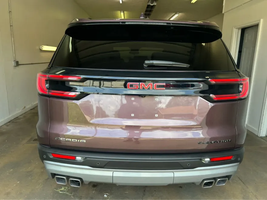 2025 Gmc Acadia Elevation photo 1