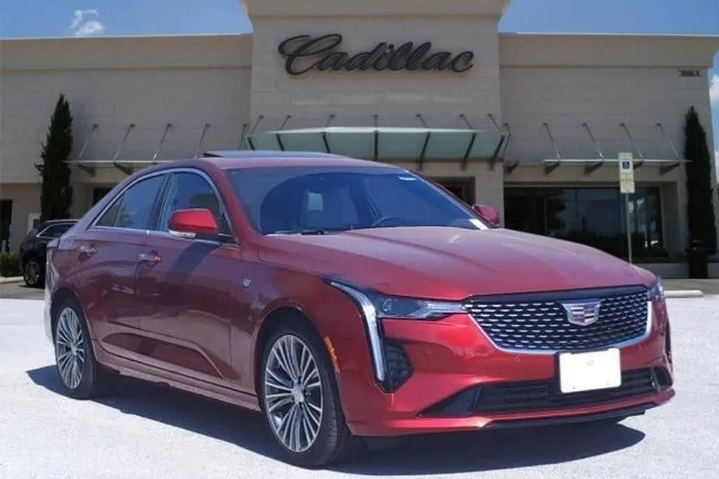 2025 Cadillac CT4 Premium Luxury photo 1