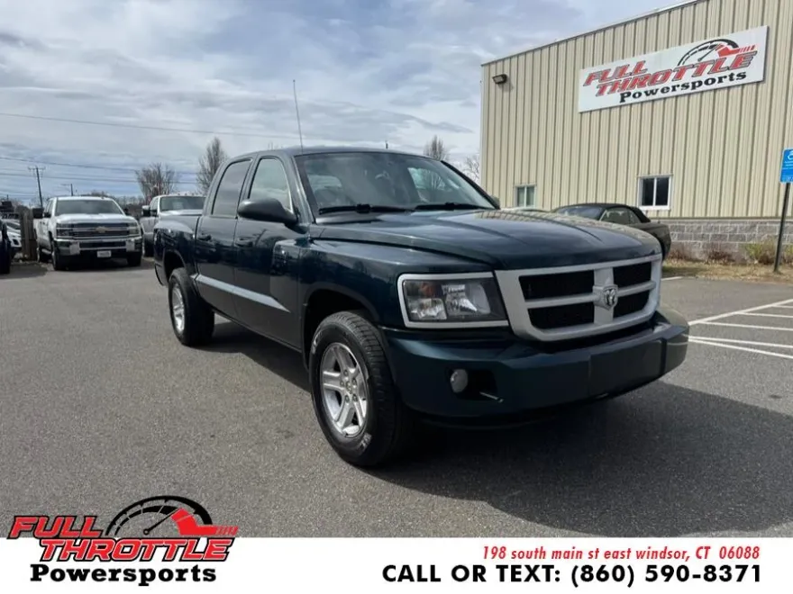2011 Dodge Dakota SXT SLT photo 1