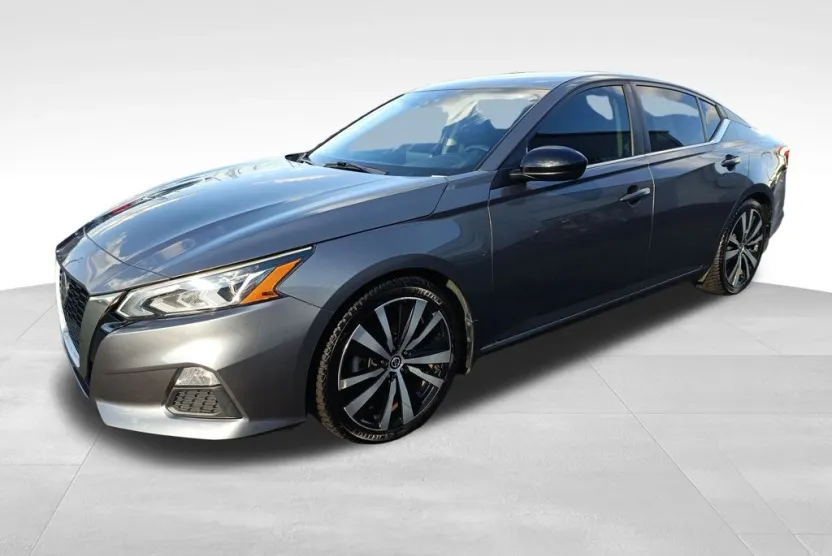 2020 Nissan Altima 2.5 SR photo 1