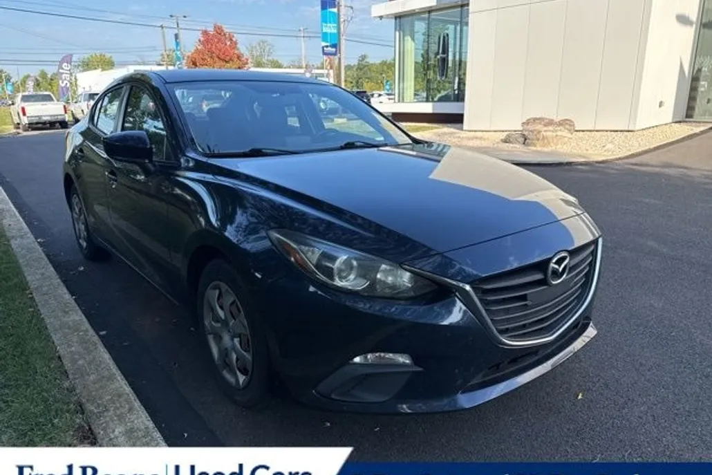 2016 Mazda Mazda3 i Sport photo 1