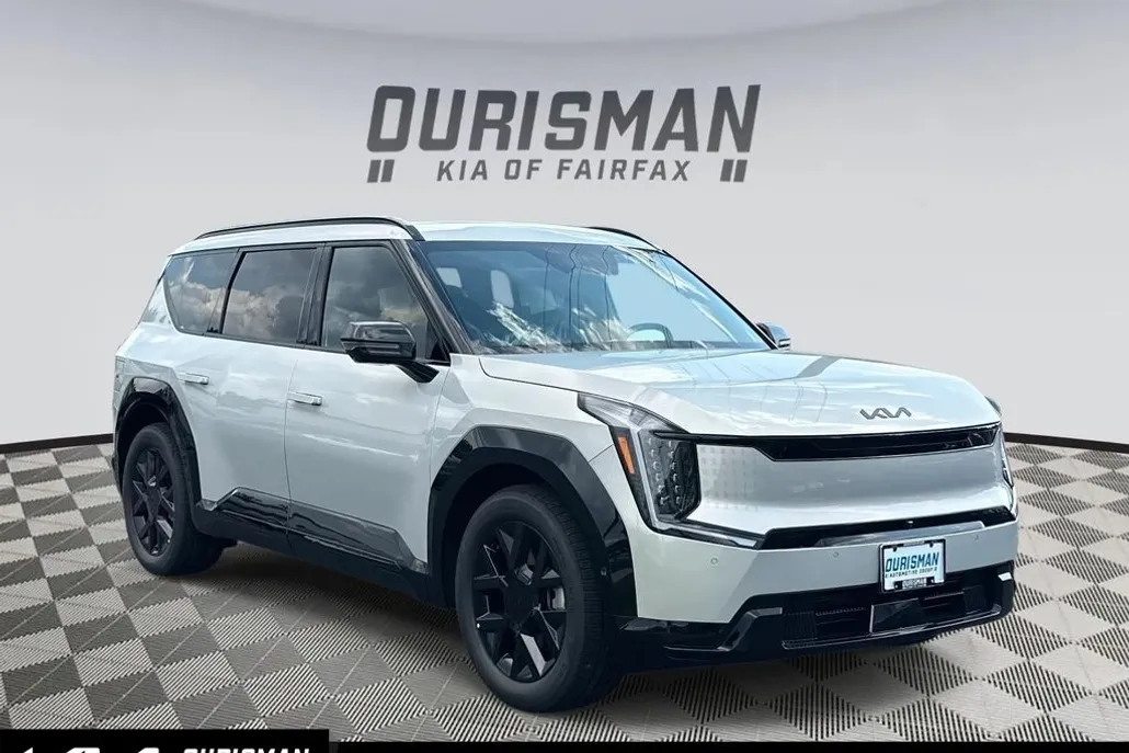 2026 Kia EV9 Land photo 1