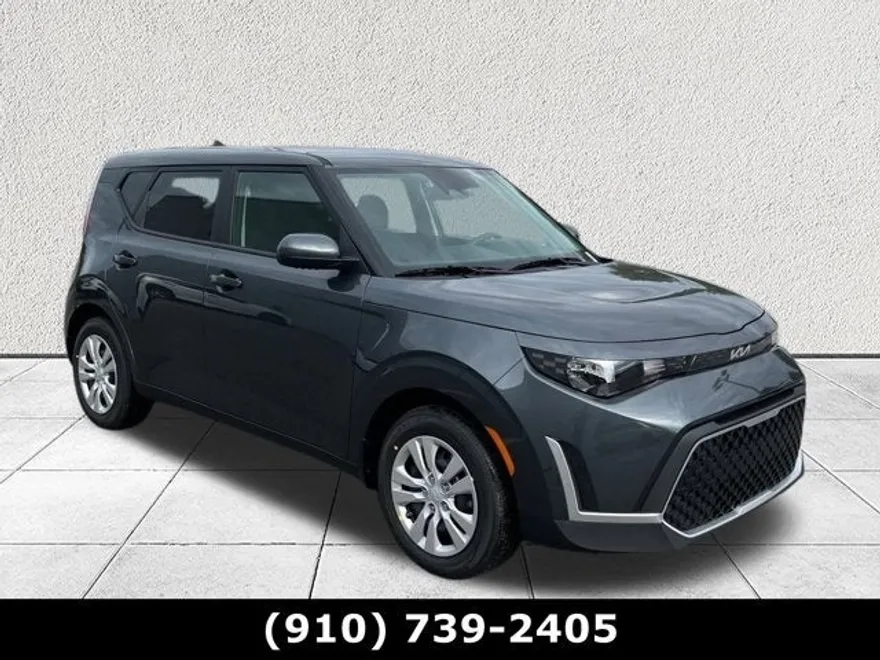2025 Kia Soul LX photo 1
