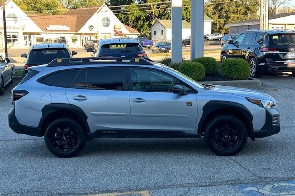 2022 Subaru Outback Wilderness photo 1