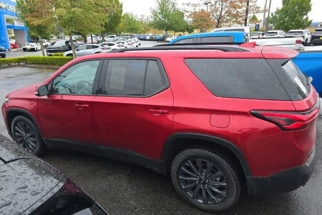 2023 Chevrolet Traverse RS photo 1