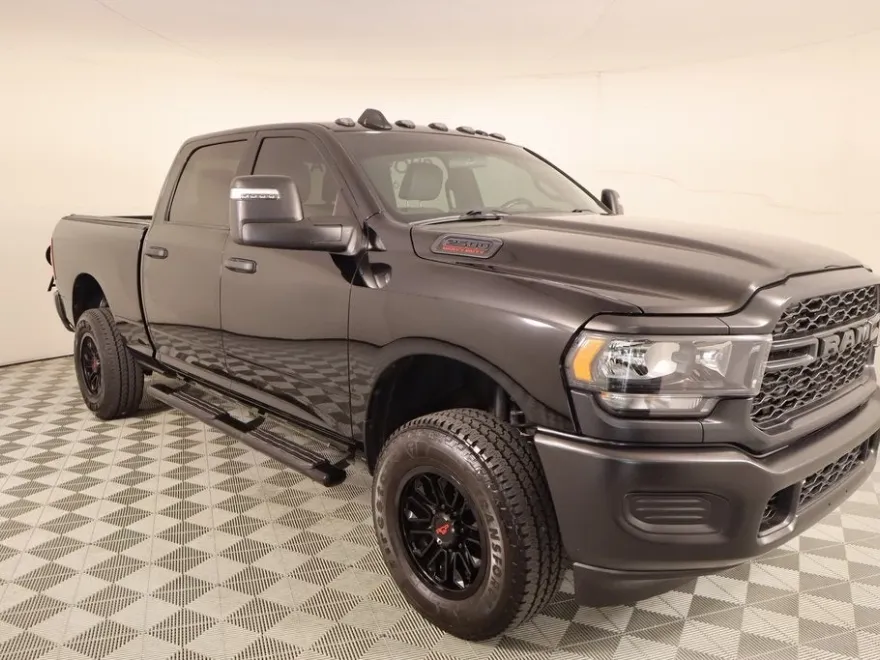 2024 Ram 2500 Tradesman photo 1