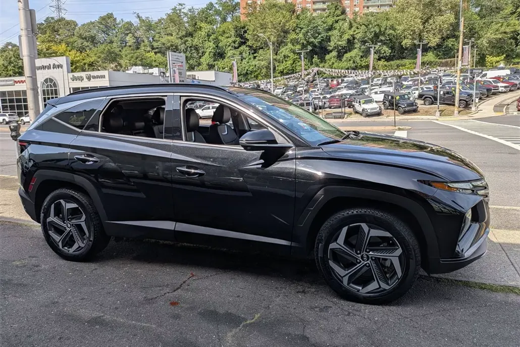 2022 Hyundai Tucson Limited photo 1