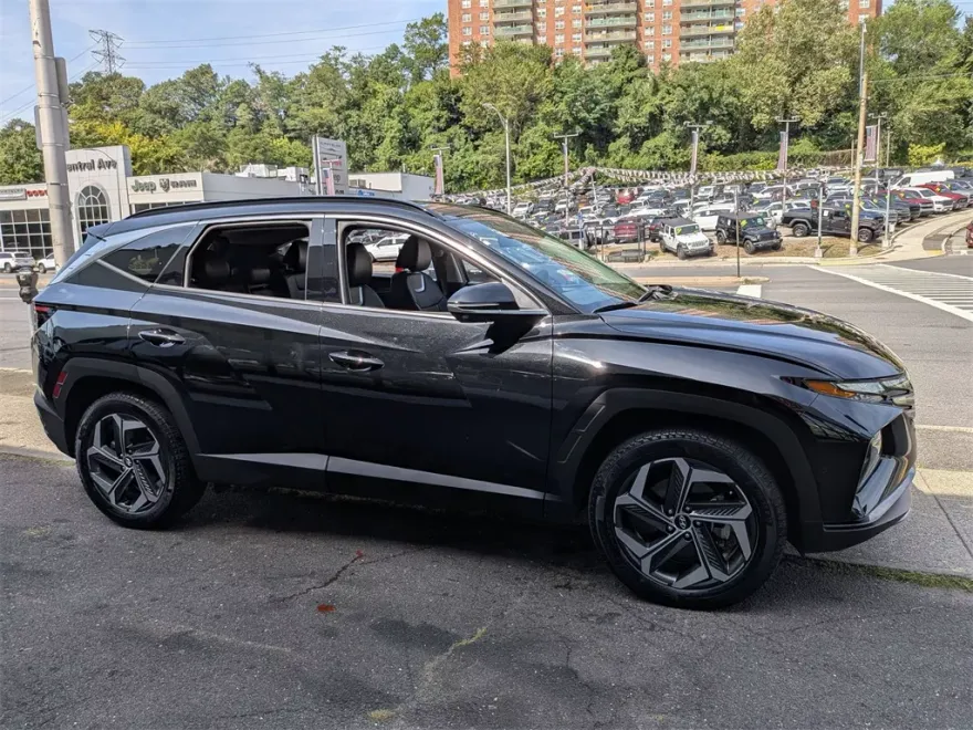 2022 Hyundai Tucson Limited photo 1