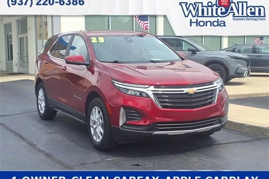 2023 Chevrolet Equinox LT photo 1