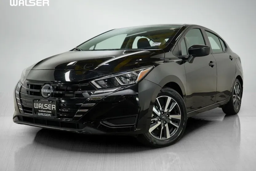 2024 Nissan Versa S photo 1