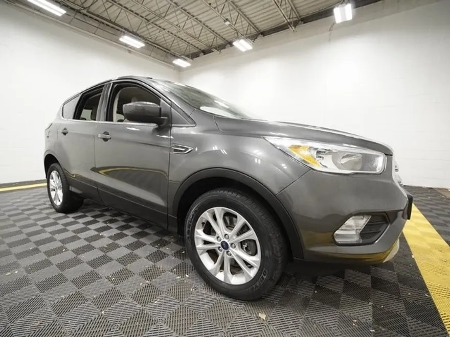 2017 Ford Escape SE photo 1