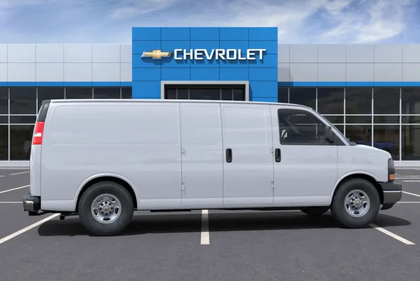 2025 Chevrolet Express Cargo 3500 photo 1