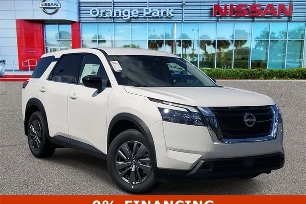2025 Nissan Pathfinder S photo 1