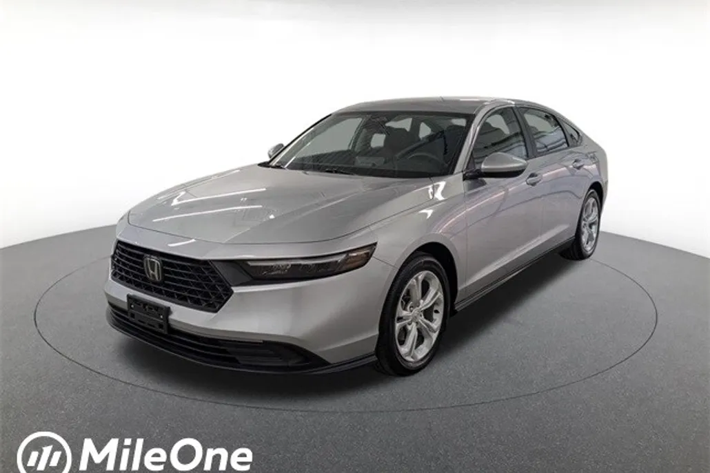 2024 Honda Accord LX photo 1