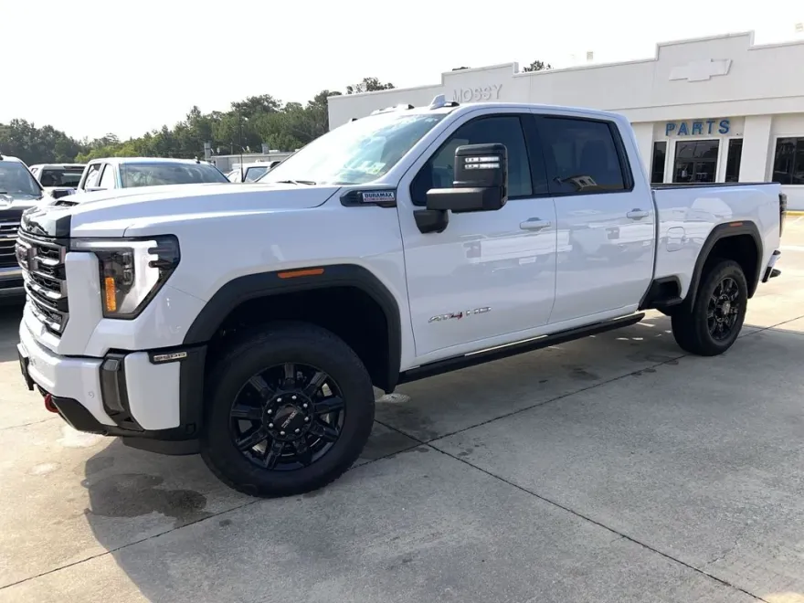 2024 Gmc Sierra HD AT4 photo 1