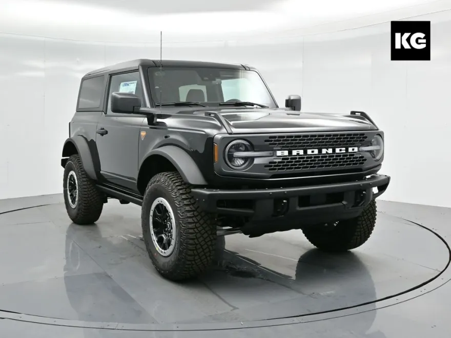 2023 Ford Bronco Badlands photo 1