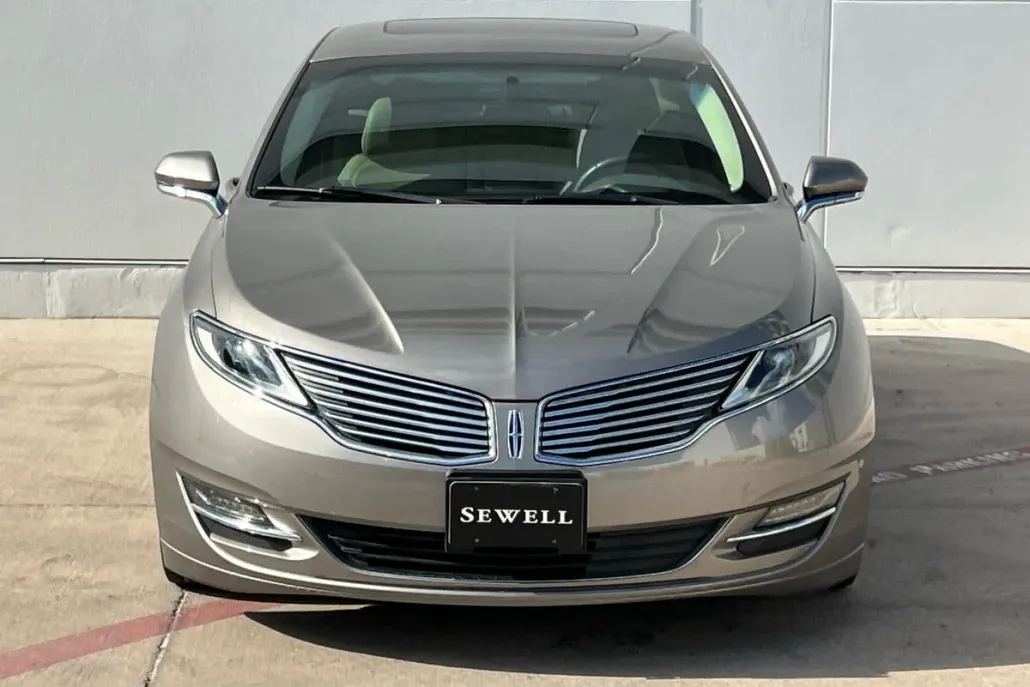 2016 Lincoln MKZ Hybrid photo 1